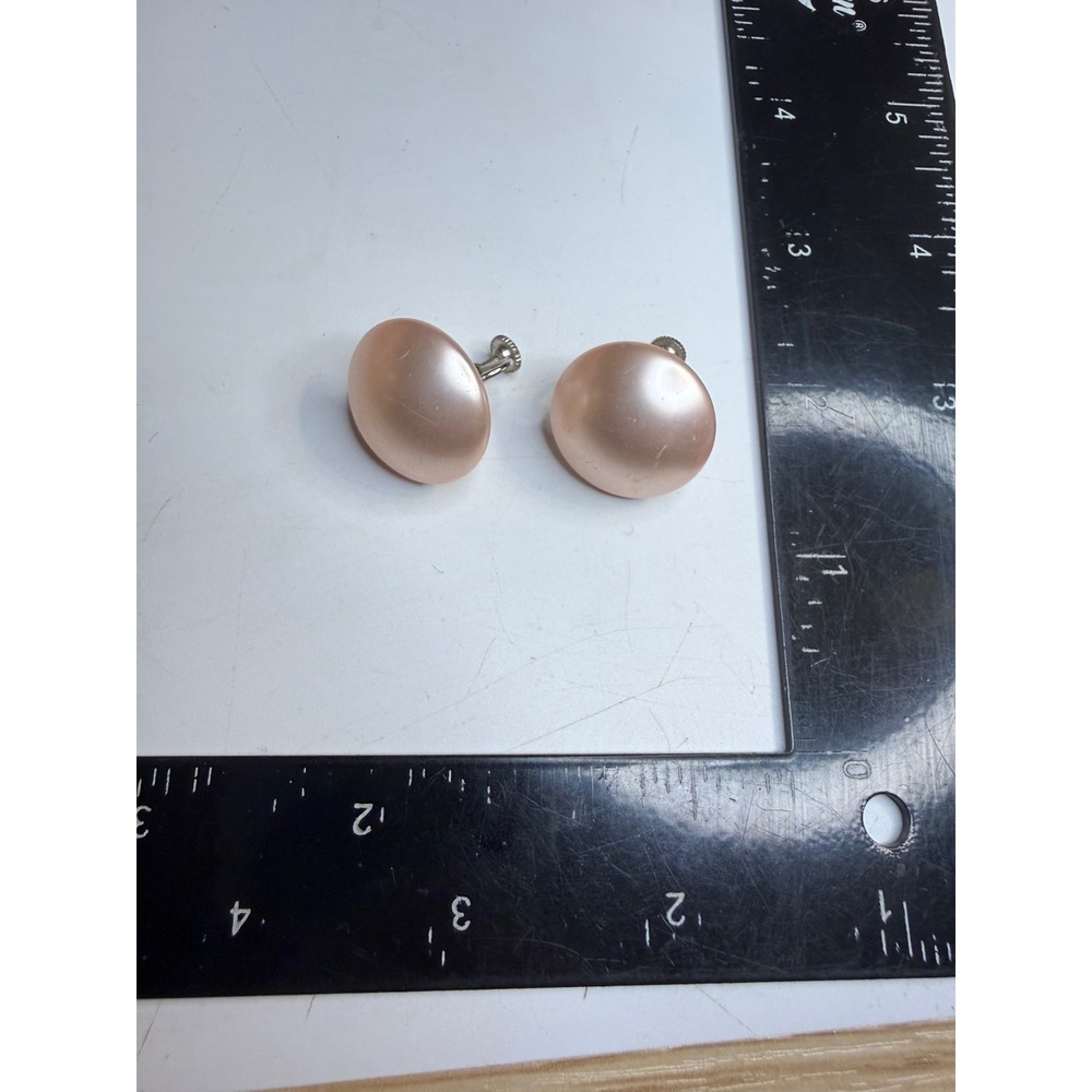 Richelieu Pink Faux Pearl Screw Back Earrings Domed Round Silver Tone Vintage